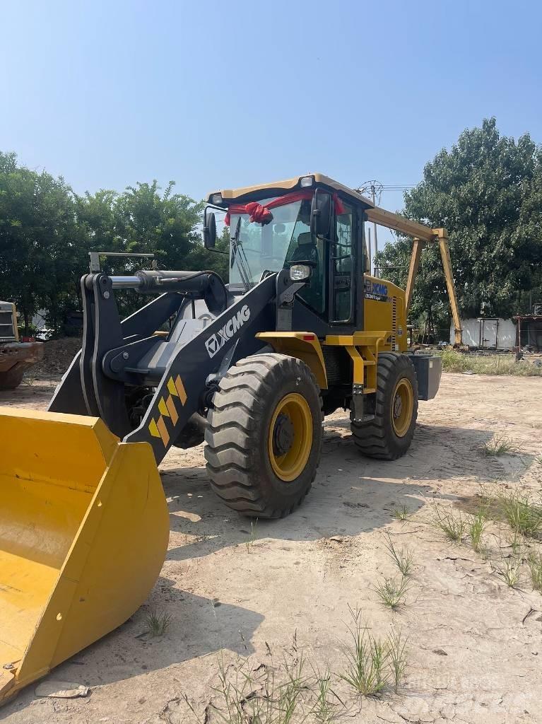 XCMG LW 300 FV Kolové nakladače