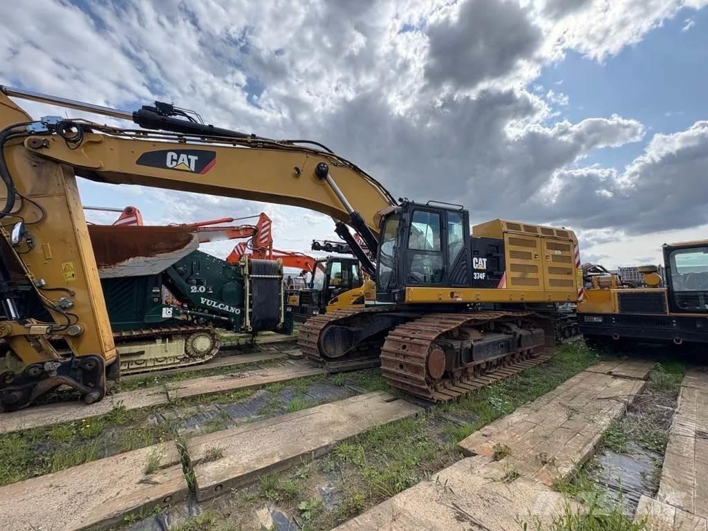 CAT 374F Pásová rýpadla