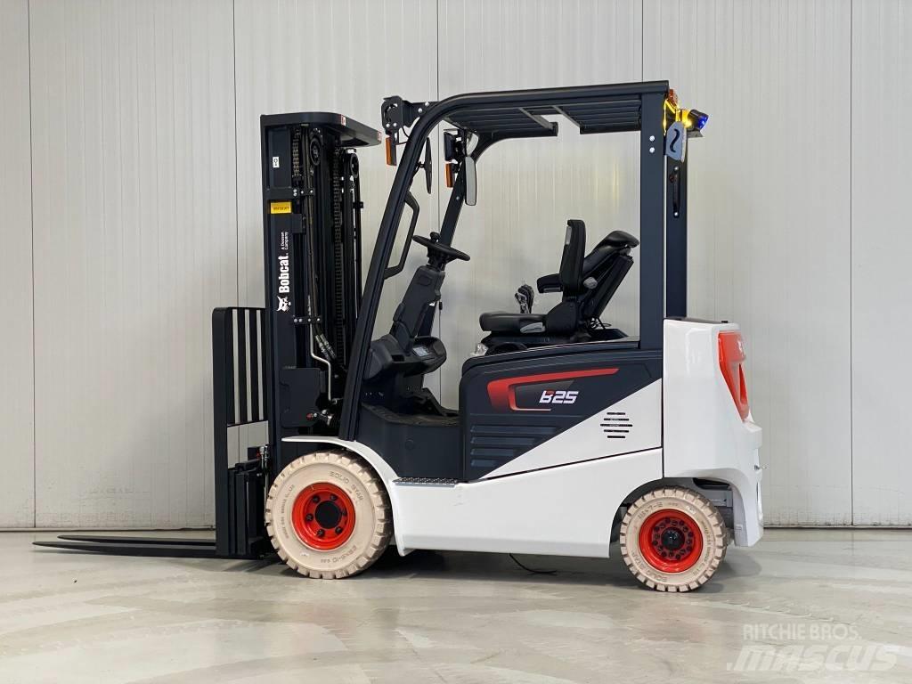 Bobcat B25NS Akumulátorové vozíky