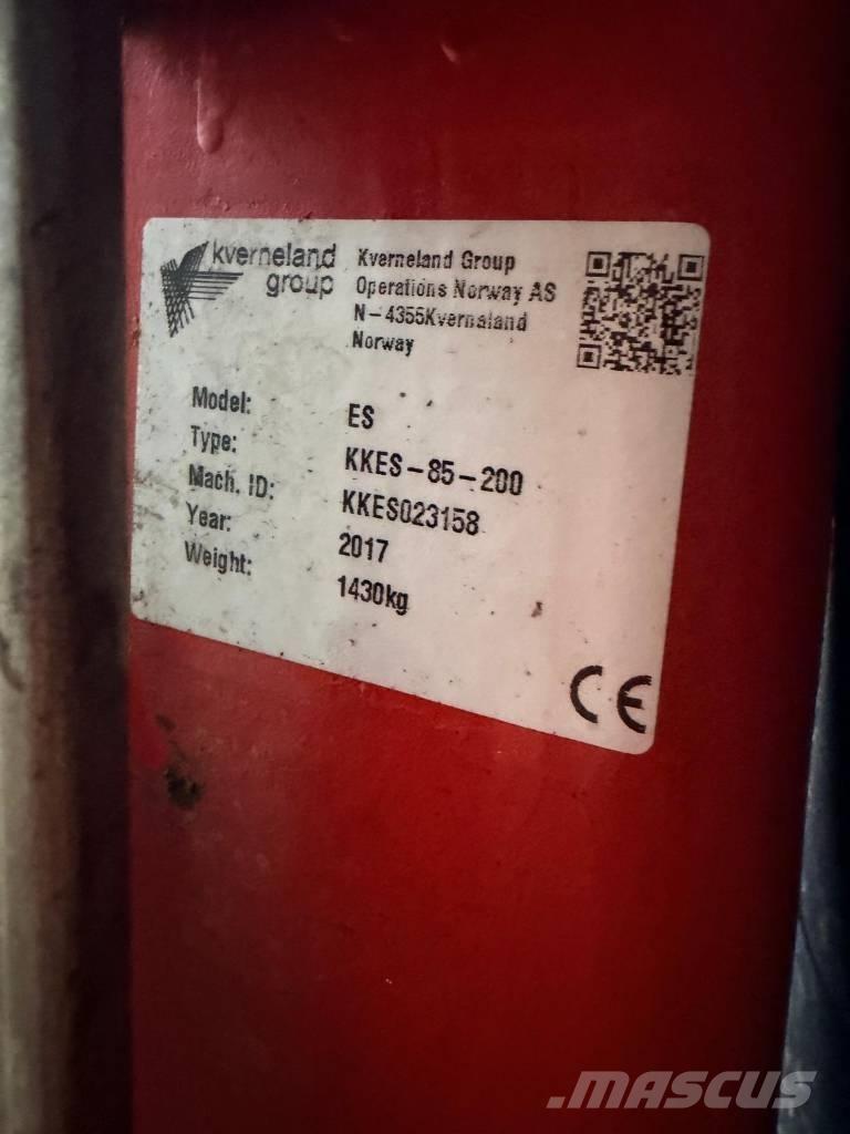 Kverneland ES85 Oboustranné pluhy