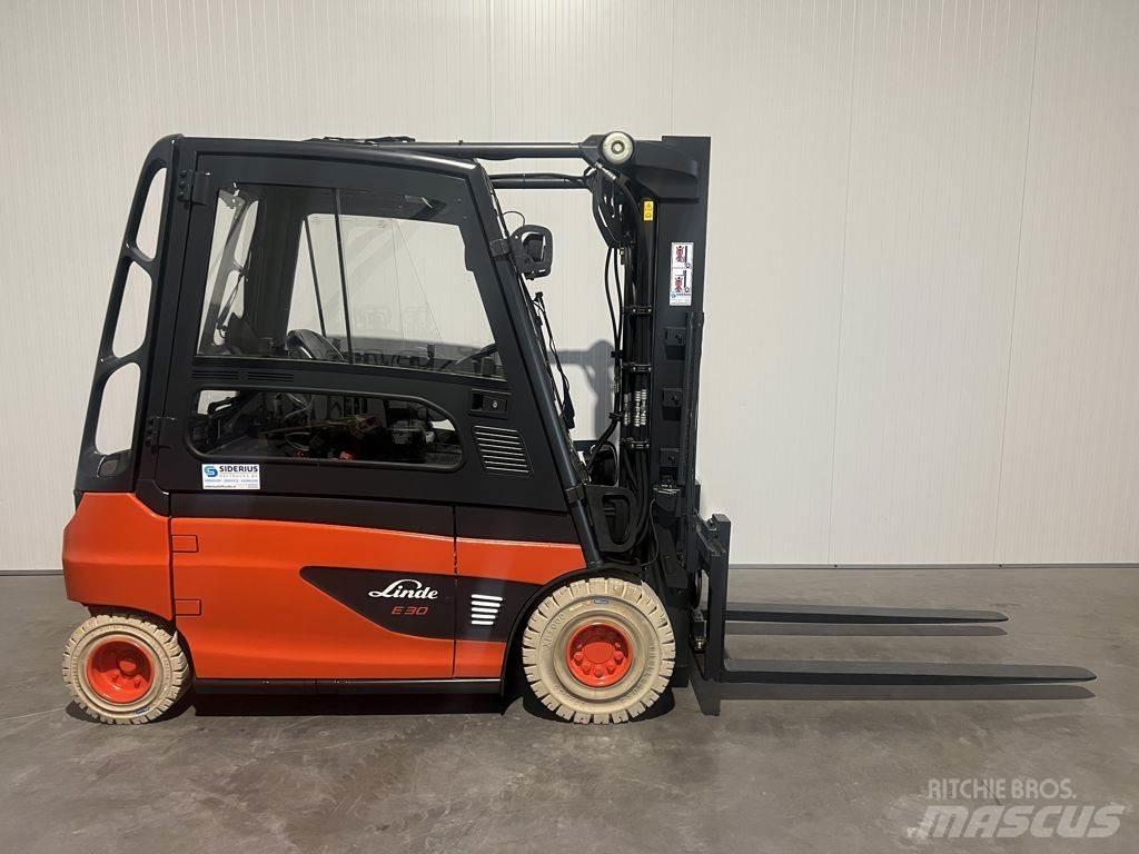 Linde E30L-01 Akumulátorové vozíky