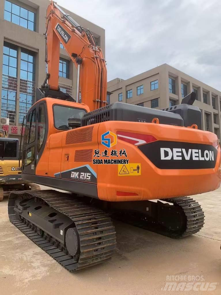 Develon DX 215 Midi rýpadla 7t - 12t