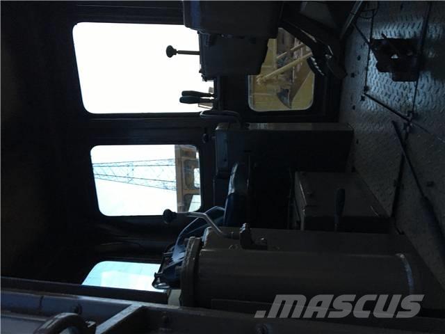 CAT D6D Pásové dozery