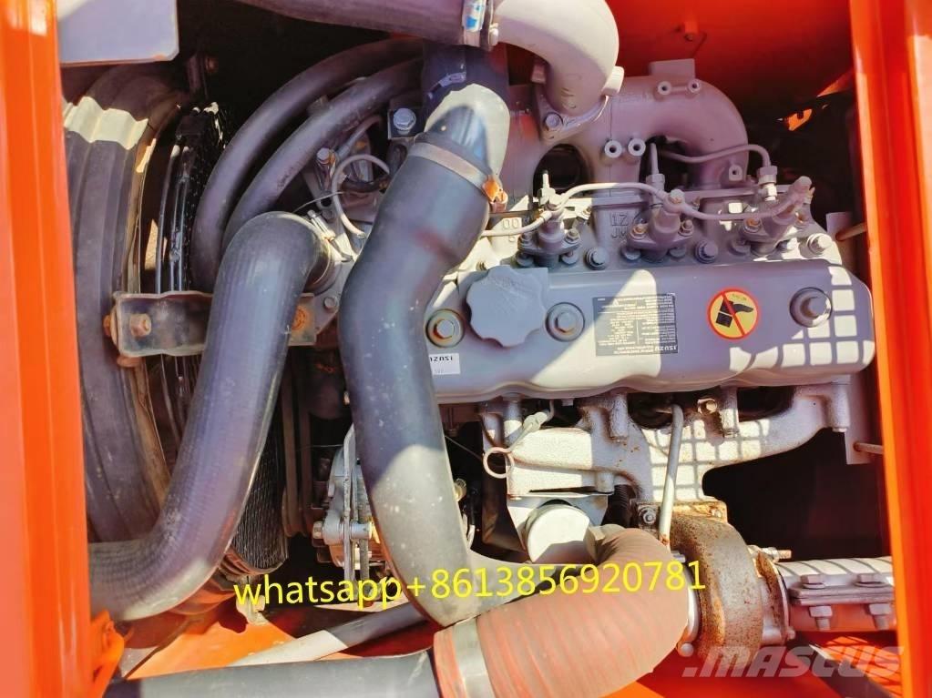 Hitachi ZX 135 US Pásová rýpadla