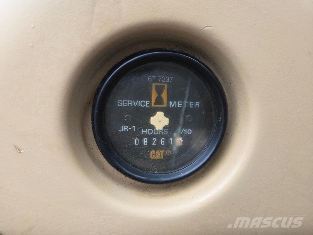 CAT 320BL Pásová rýpadla