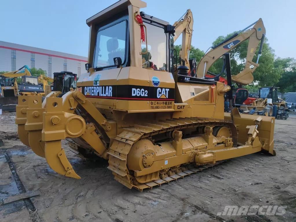 CAT D6G2 Pásová rýpadla