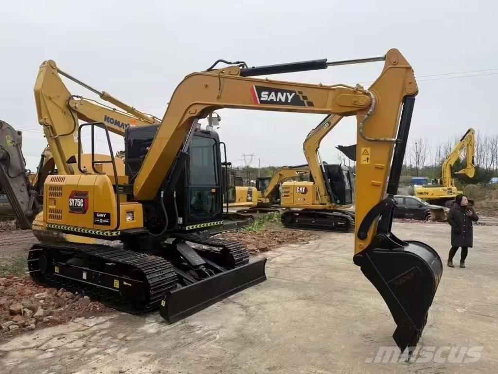 Sany SY75C Midi rýpadla 7t - 12t