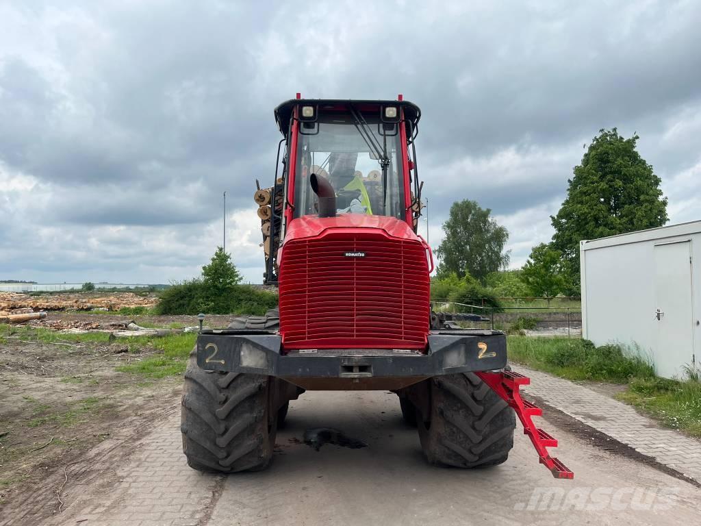 Komatsu 845 Vyvážecí traktory