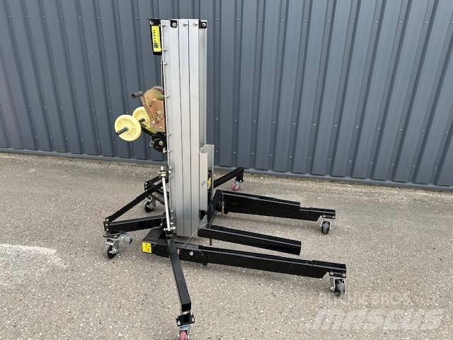 Rees Lift SML3,3 Další zvedače a plošiny