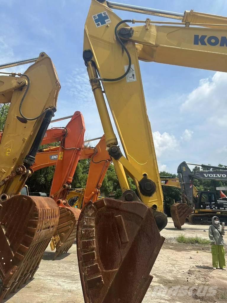 Komatsu PC 350-7 Pásová rýpadla