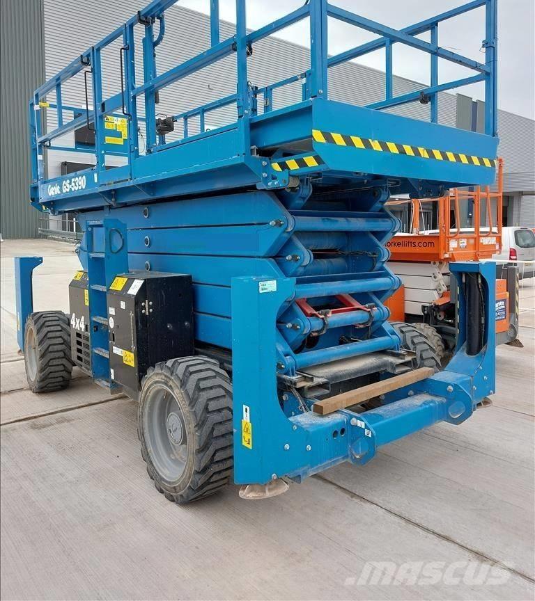 Genie GS 5390 RT Nůžková zvedací plošina