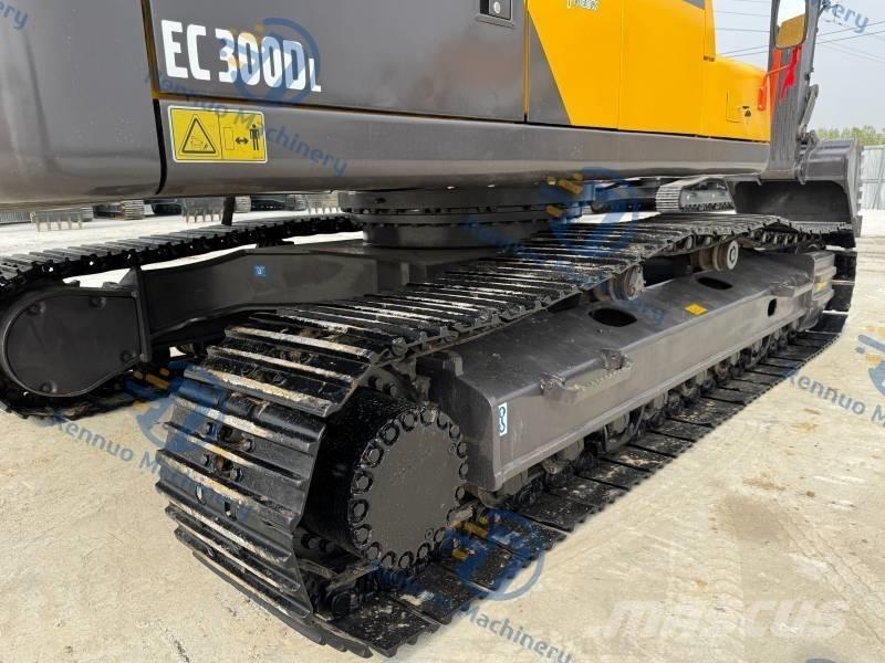 Volvo EC 300 D L Pásová rýpadla