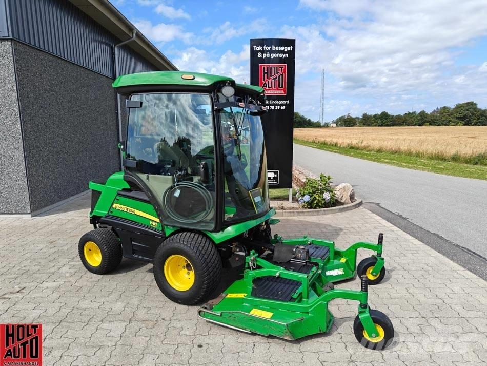 John Deere 1585 Samojízdné sekačky