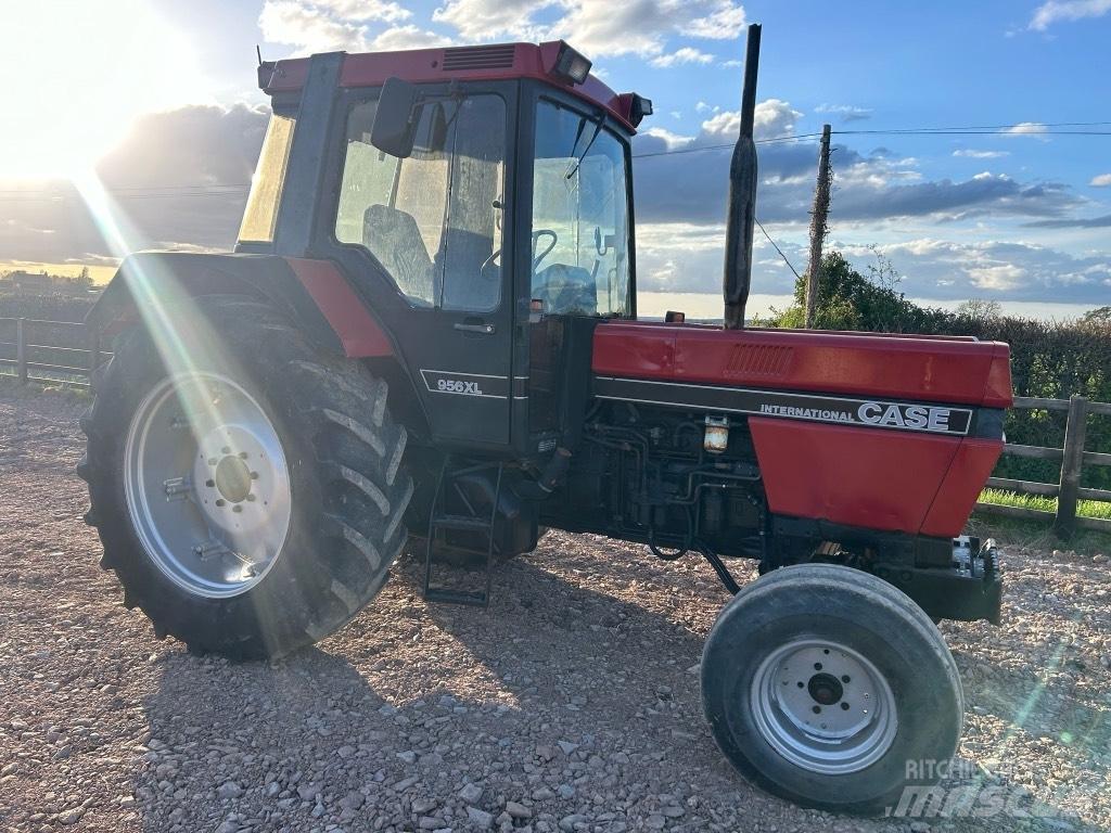 Case IH 956 XL Traktory