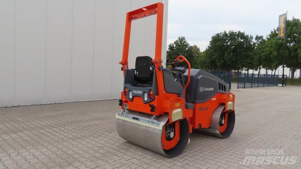 Hamm HD 12 VV Tandemové válce