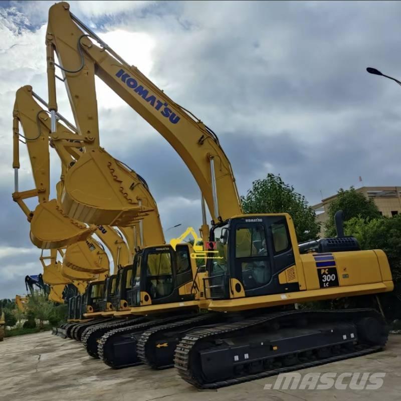 Komatsu PC 300-8 Pásová rýpadla