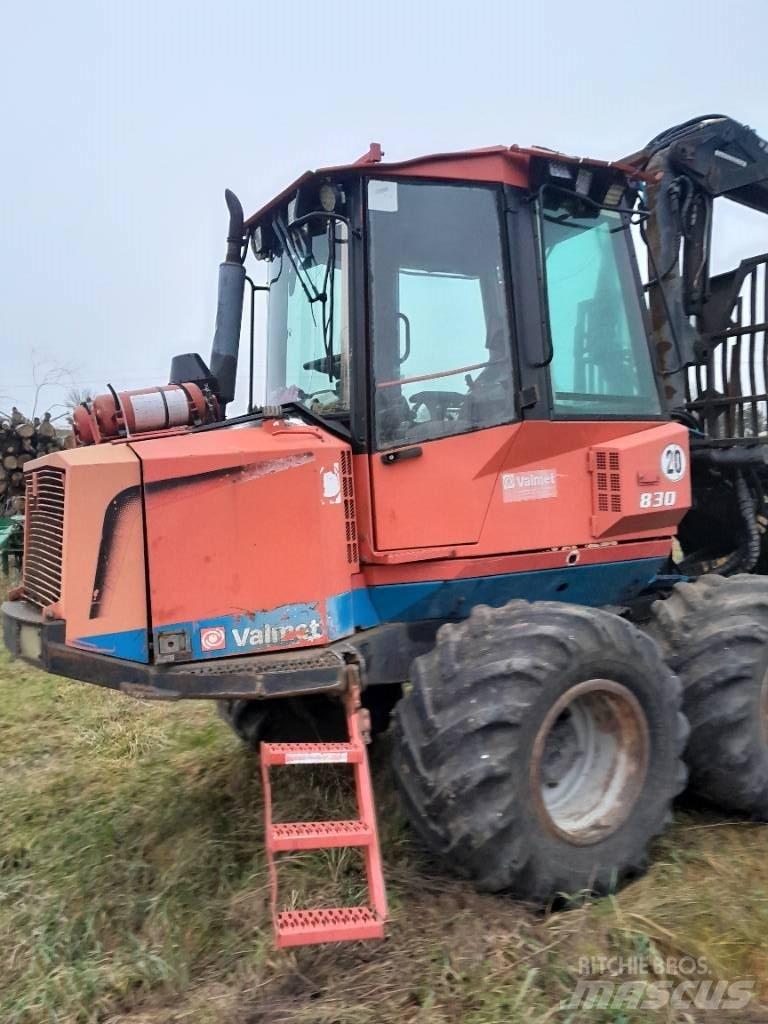 Valmet 830 Vyvážecí traktory