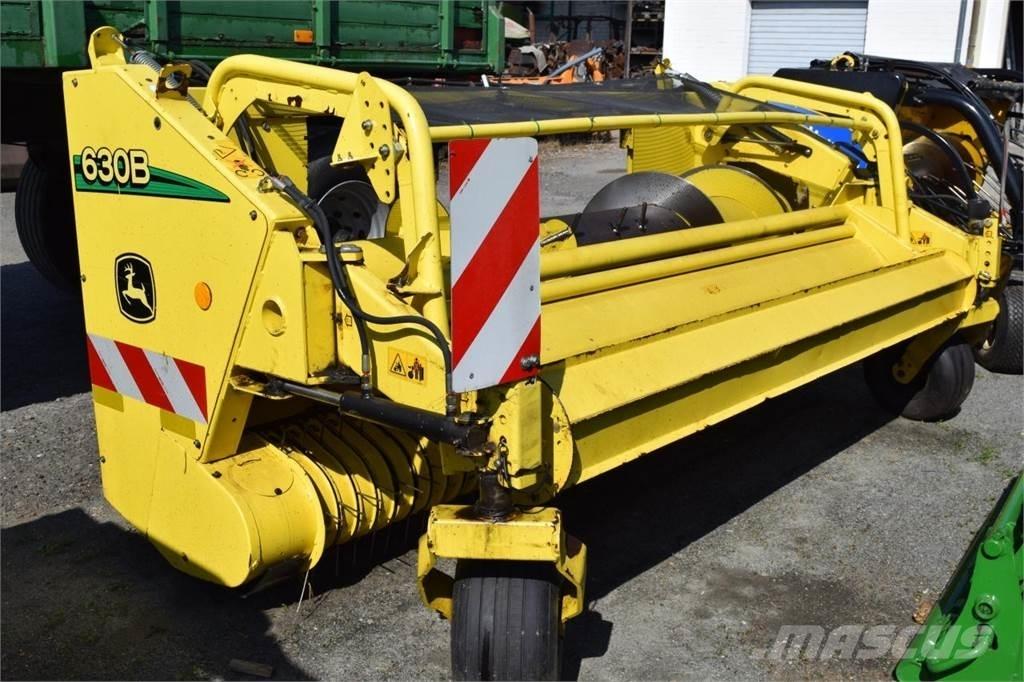 John Deere 7250 i Samojízdné sekačky