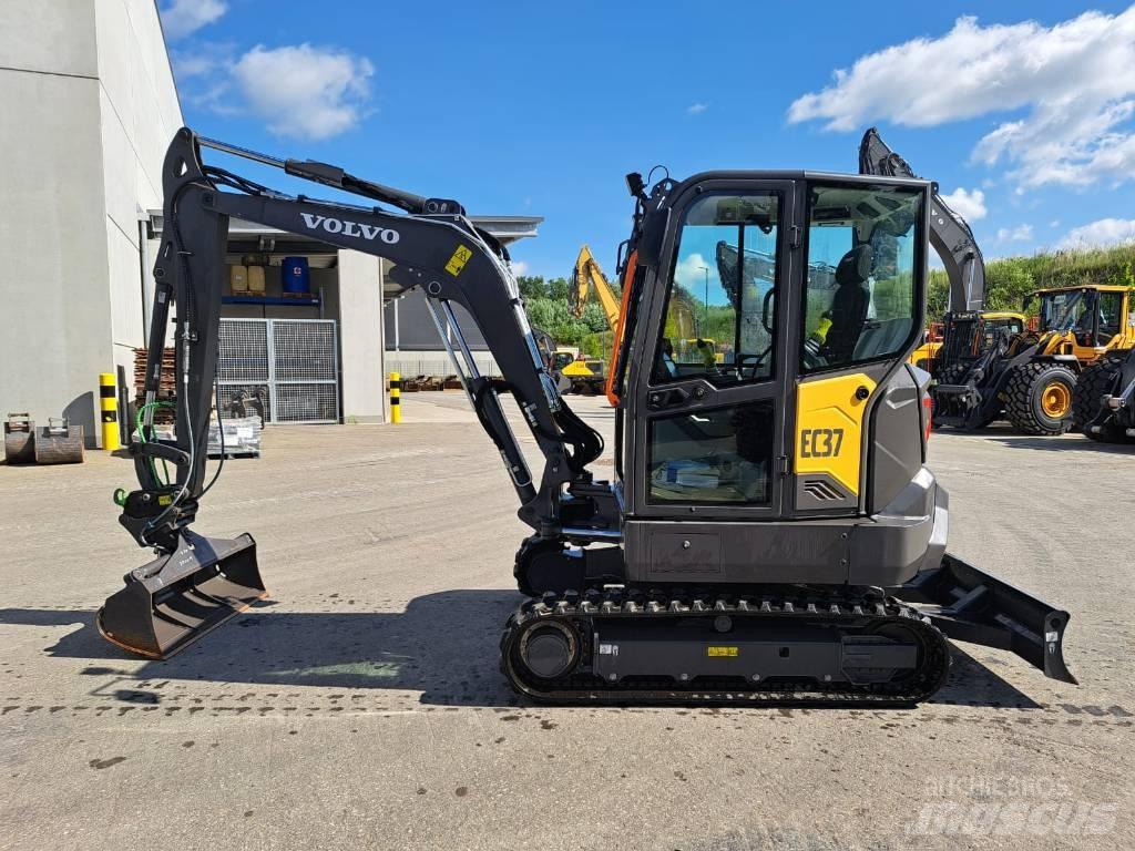 Volvo EC 37 F Mini rýpadla < 7t