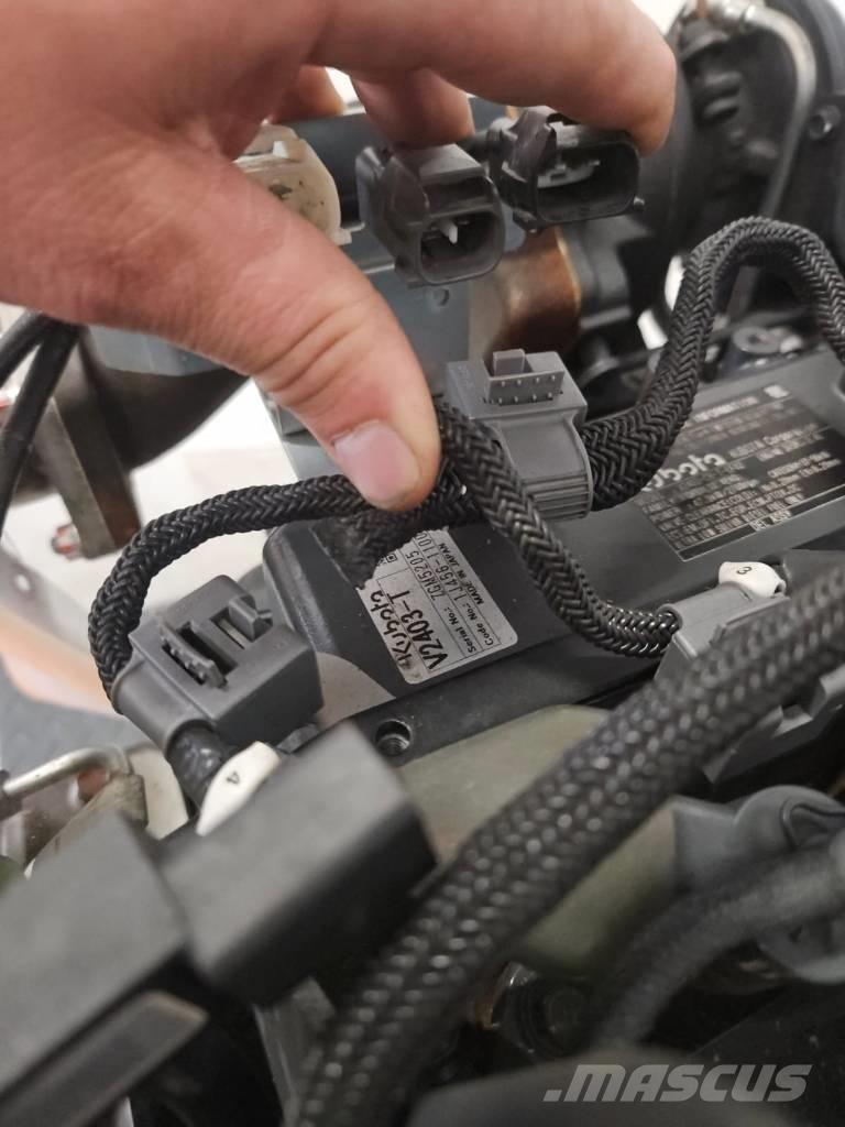Kubota V2403 CT-T Motory