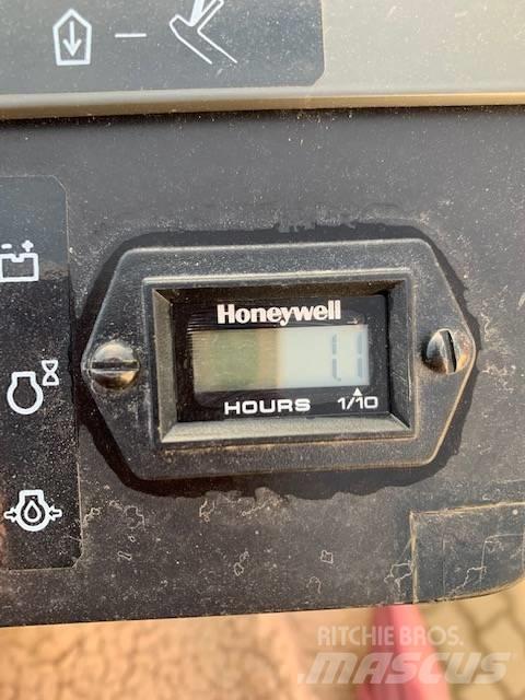 Husqvarna LG504 Stavebnictví - ostatní