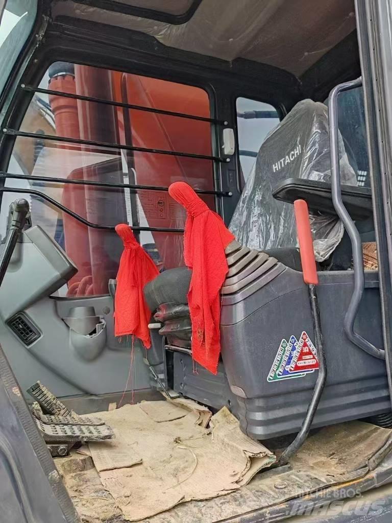 Hitachi 350H-3G Pásová rýpadla