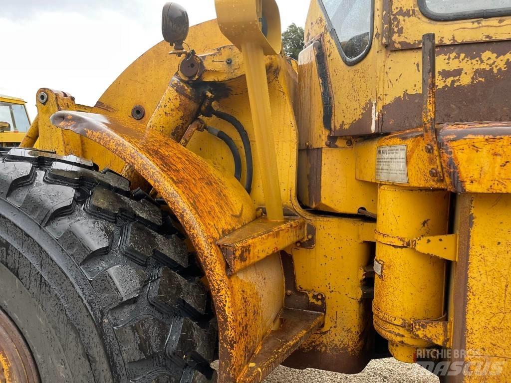 CAT 966C Kolové nakladače