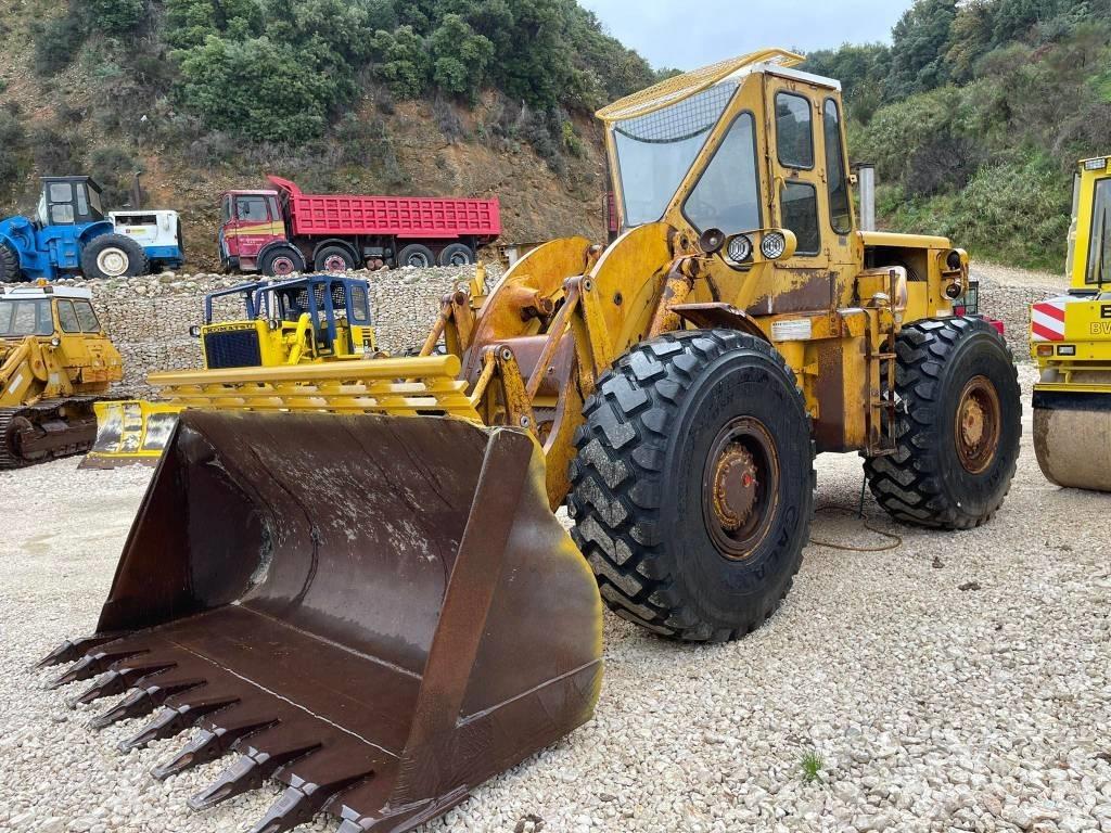 CAT 966C Kolové nakladače