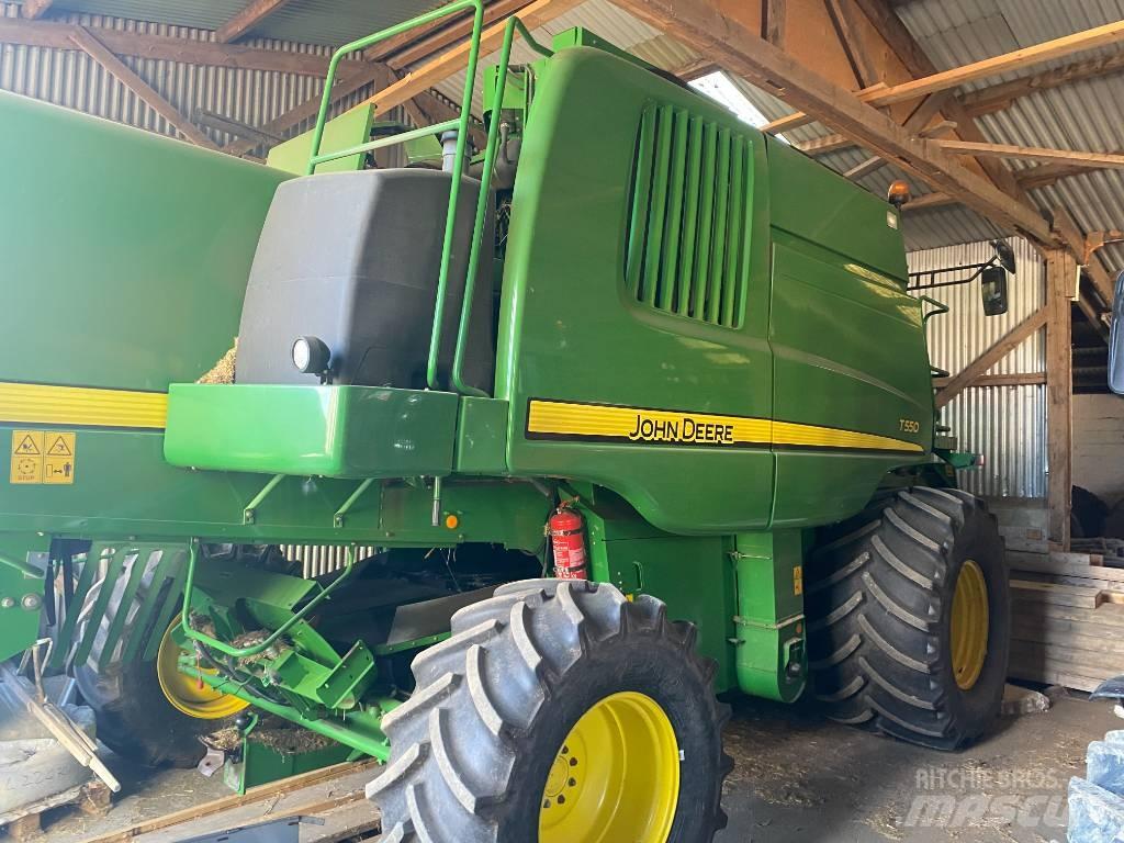 John Deere T 550 Sklízecí mlátičky