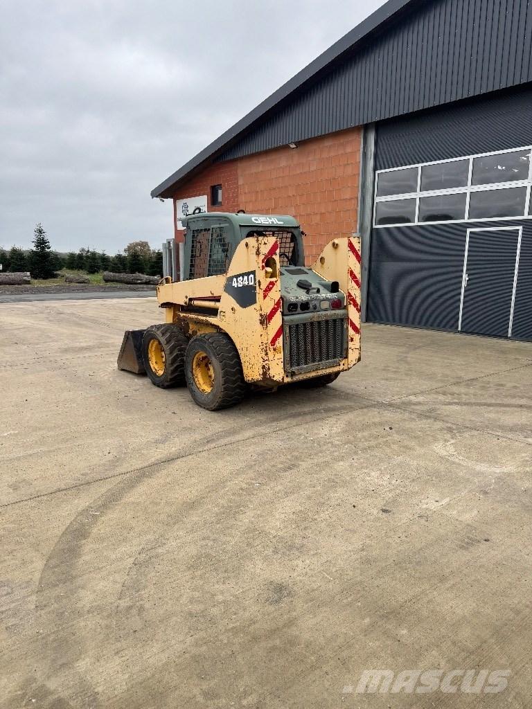 Gehl 4840 Smykem řízené nakladače