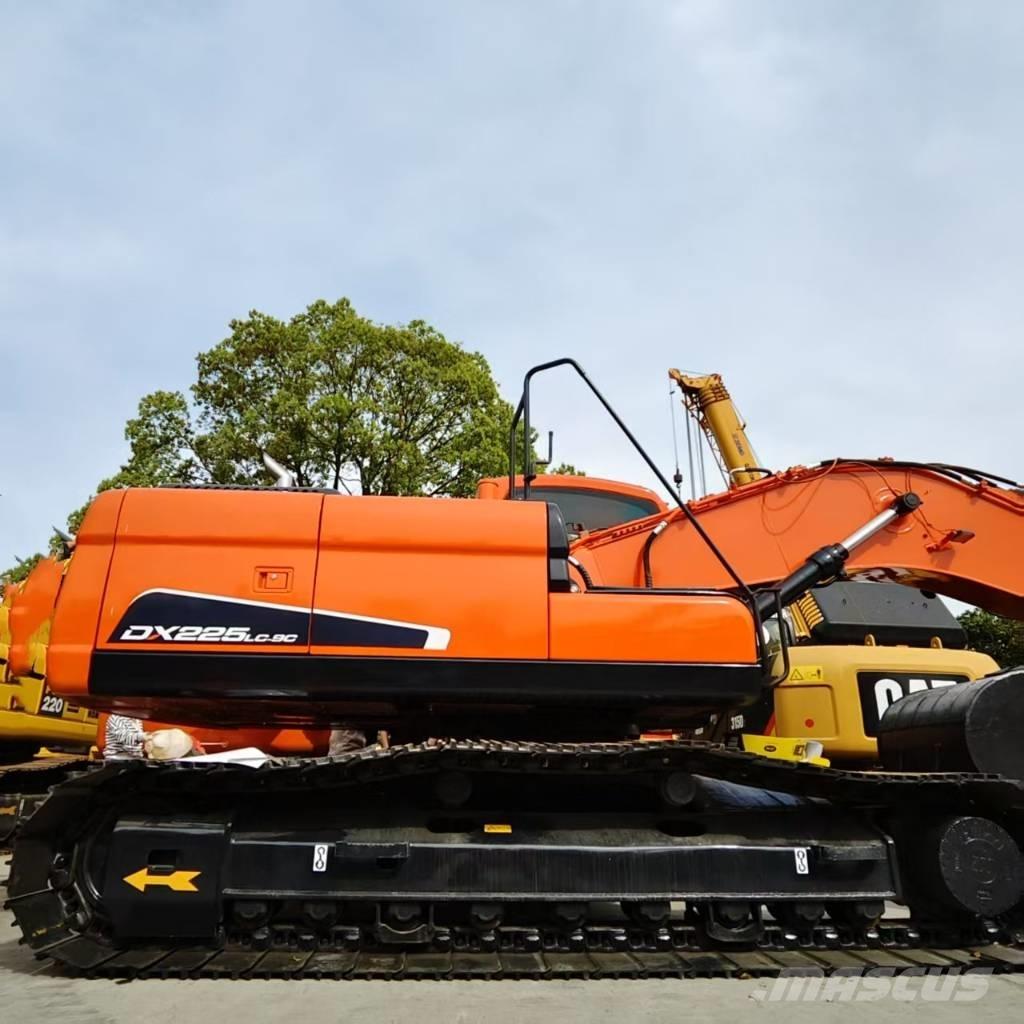 Doosan DX 225 LC Pásová rýpadla