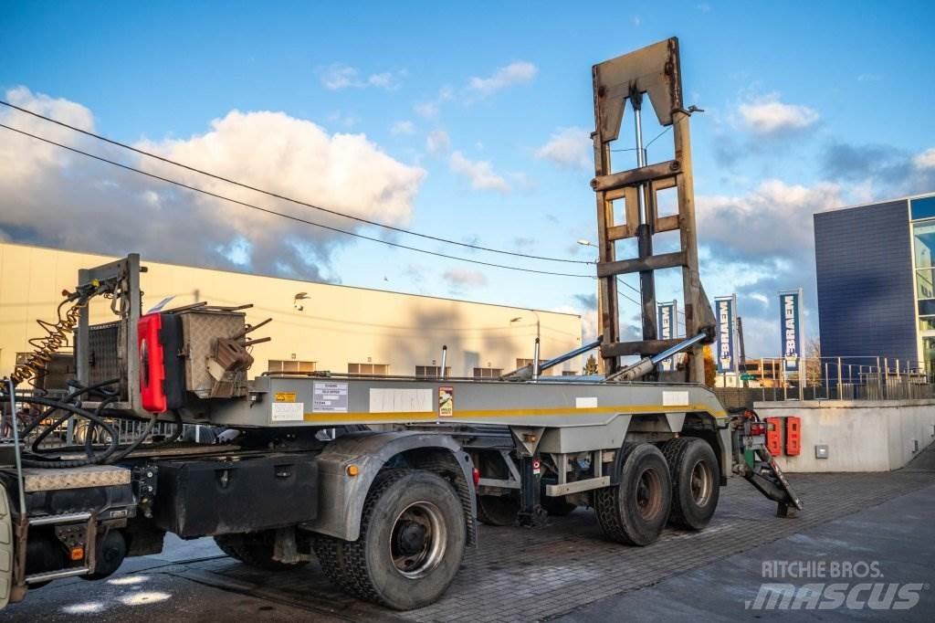 Eggers SILO Návěsové nástavby