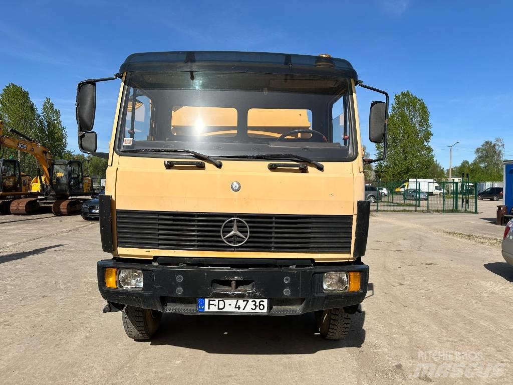 Mercedes-Benz 1317 Cisternové vozy