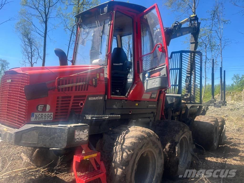 Komatsu 845 Vyvážecí traktory