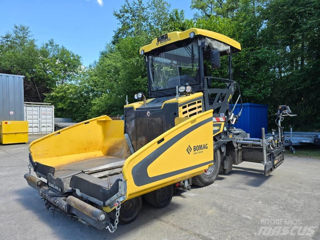 Bomag BF 300 P-2 Finišery