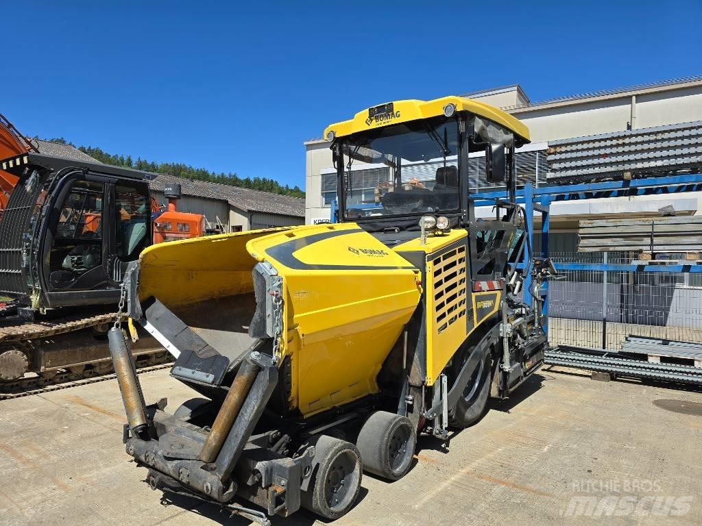 Bomag BF 300 P-2 Finišery