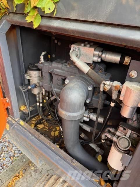 Doosan DX 530 LC-5 Pásová rýpadla