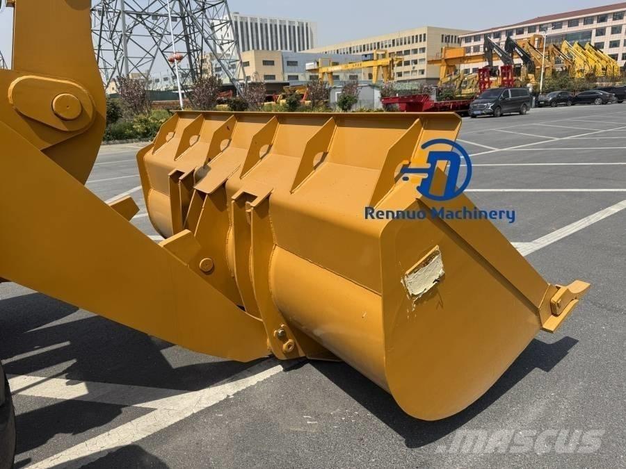 CAT 966H Kolové nakladače