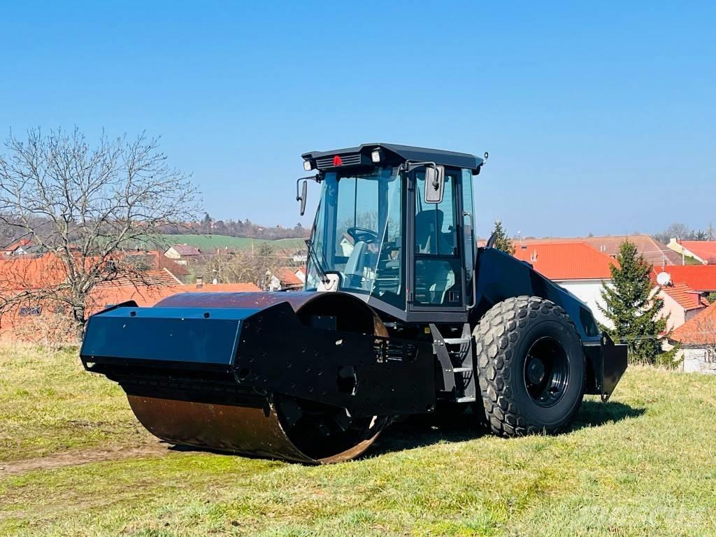 Ammann ARS 110 Tahačové válce