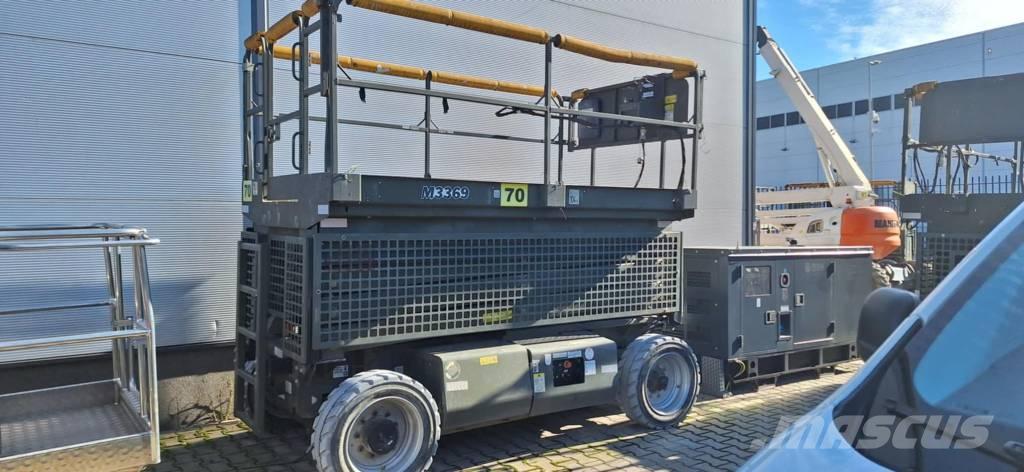 JLG M 3369 Nůžková zvedací plošina