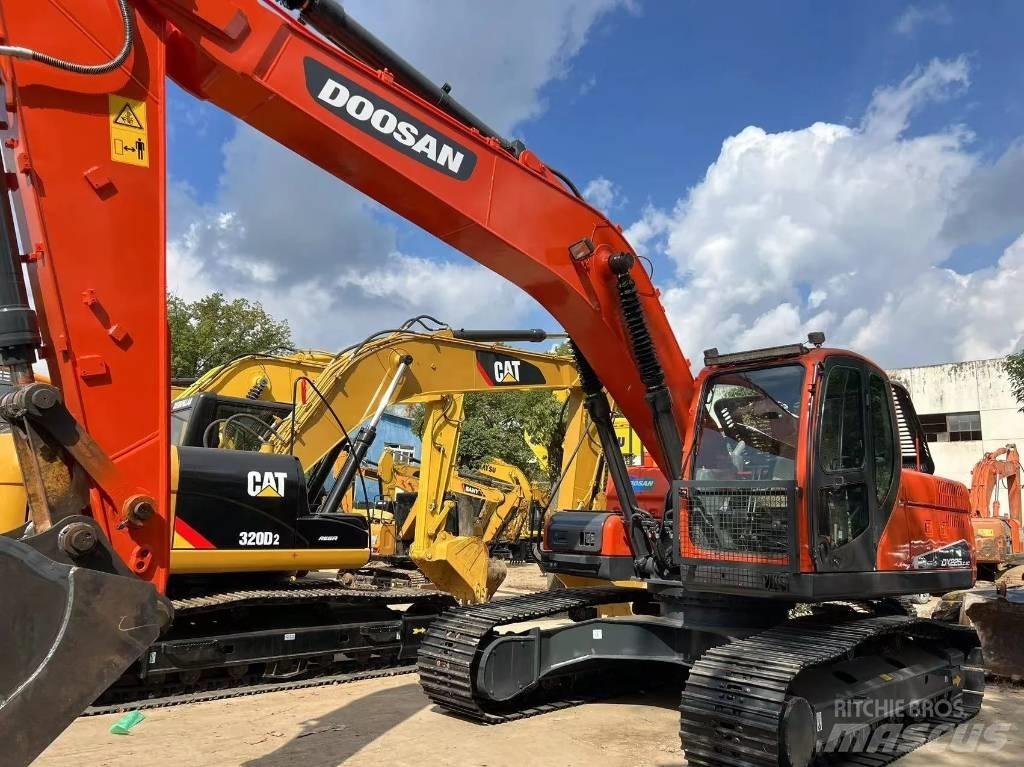 Doosan DX225-9C Pásová rýpadla