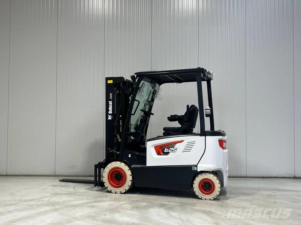 Bobcat B25X-7 PLUS Akumulátorové vozíky