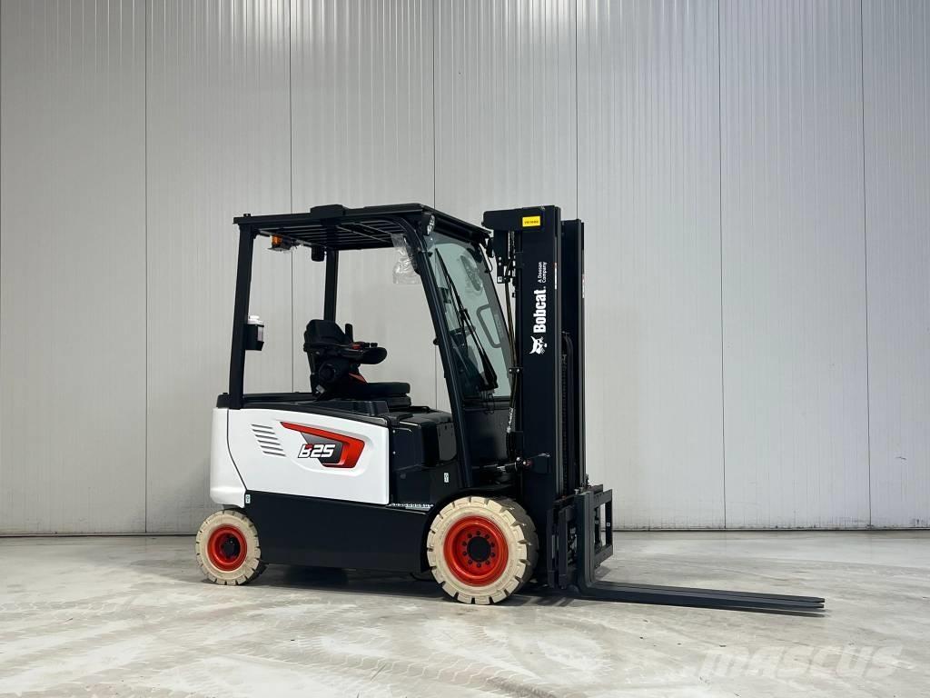 Bobcat B25X-7 PLUS Akumulátorové vozíky