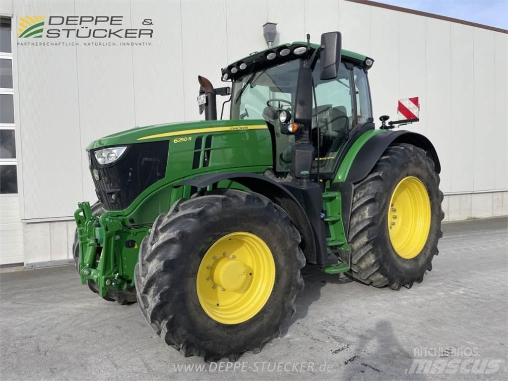 John Deere 6250R Traktory