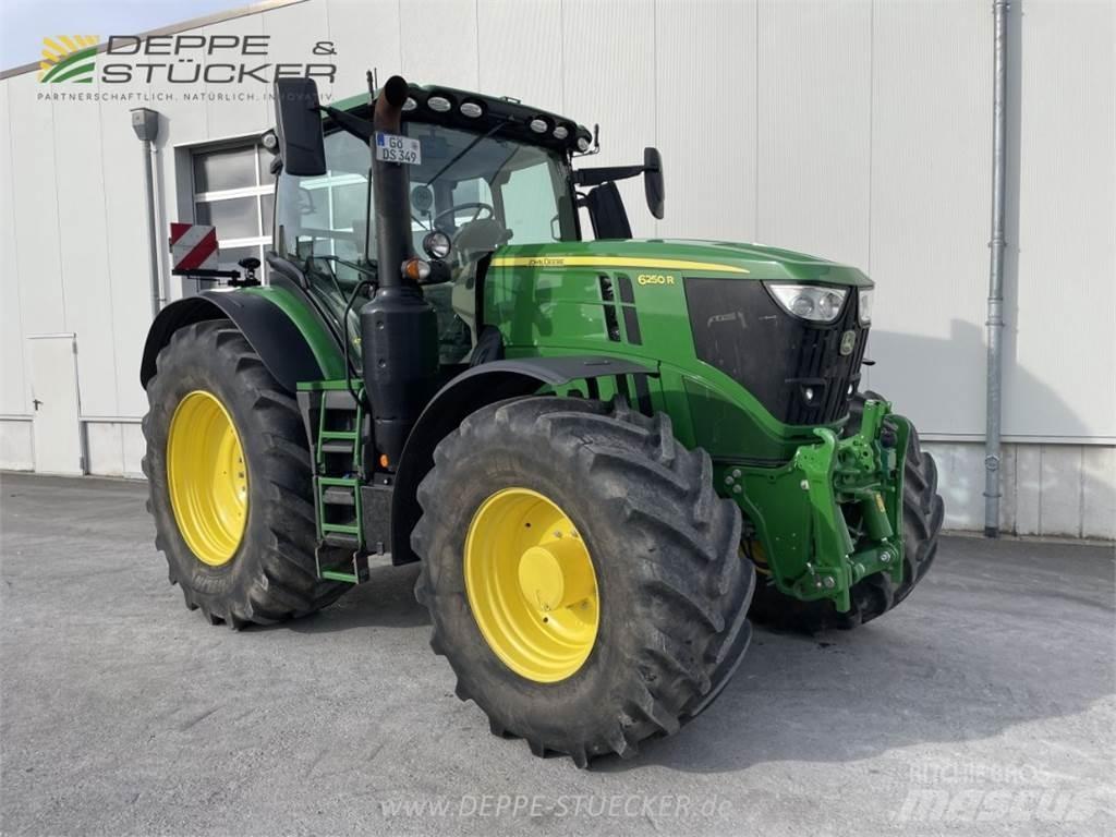 John Deere 6250R Traktory