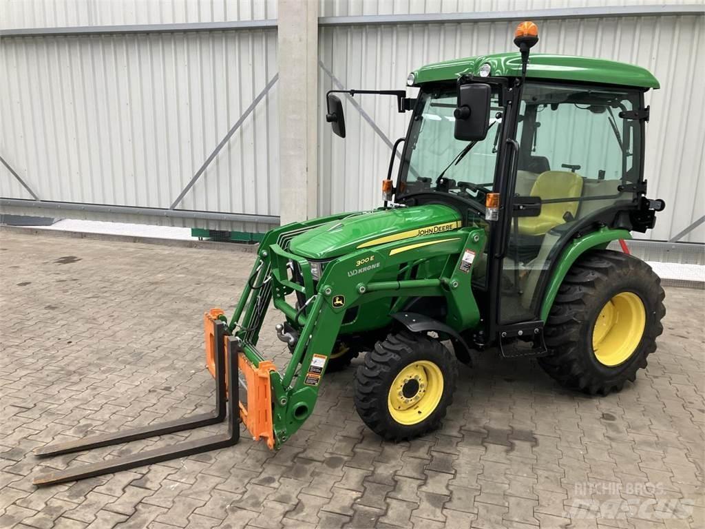 John Deere 3025E Traktory