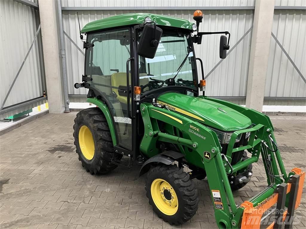 John Deere 3025E Traktory