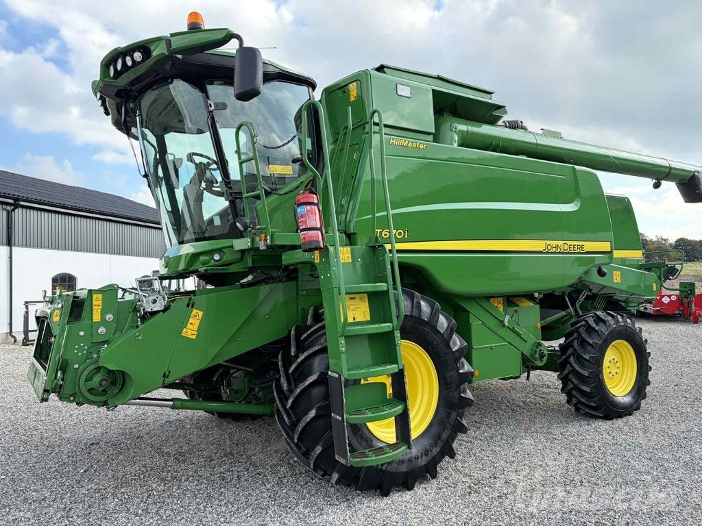 John Deere T 670 i Sklízecí mlátičky