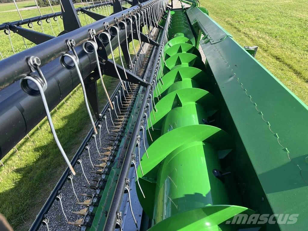 John Deere T 670 i Sklízecí mlátičky