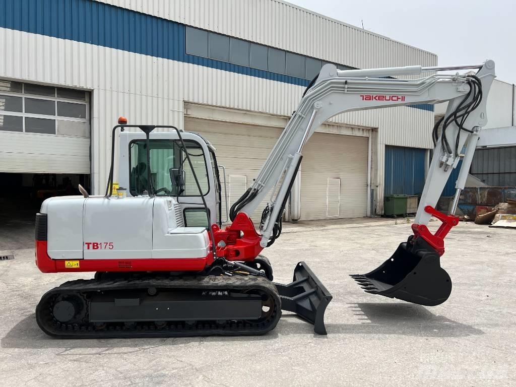 Takeuchi TB175 Midi rýpadla 7t - 12t